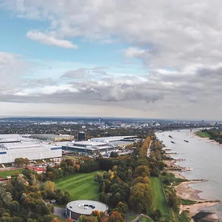 Duesseldorf-lohausen Apartamento *