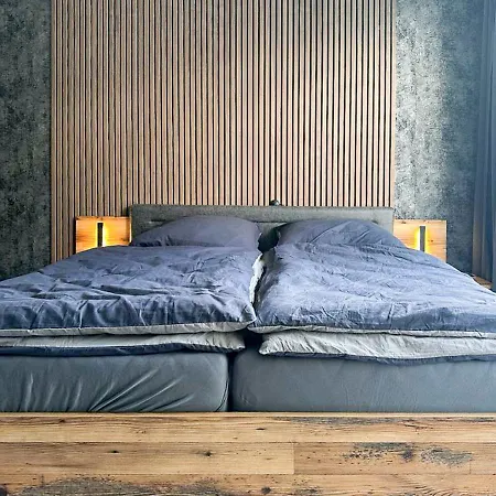 Duesseldorf-lohausen *