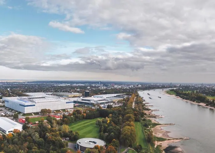 Duesseldorf-lohausen 아파트 *